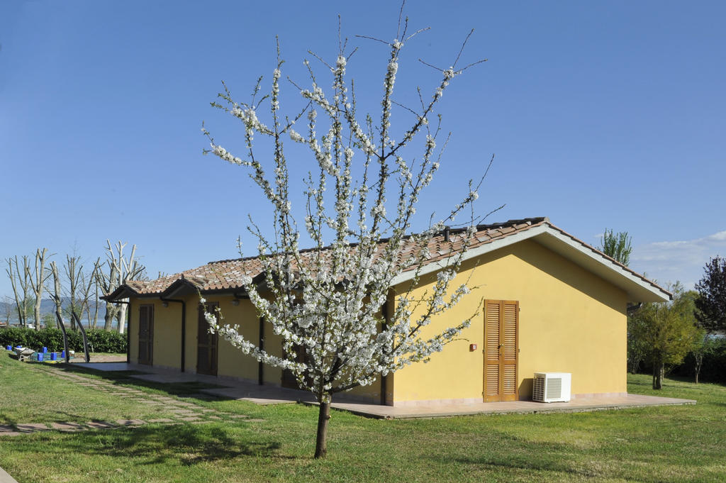 Hotel Le Macerine Castiglione del Lago Exterior foto